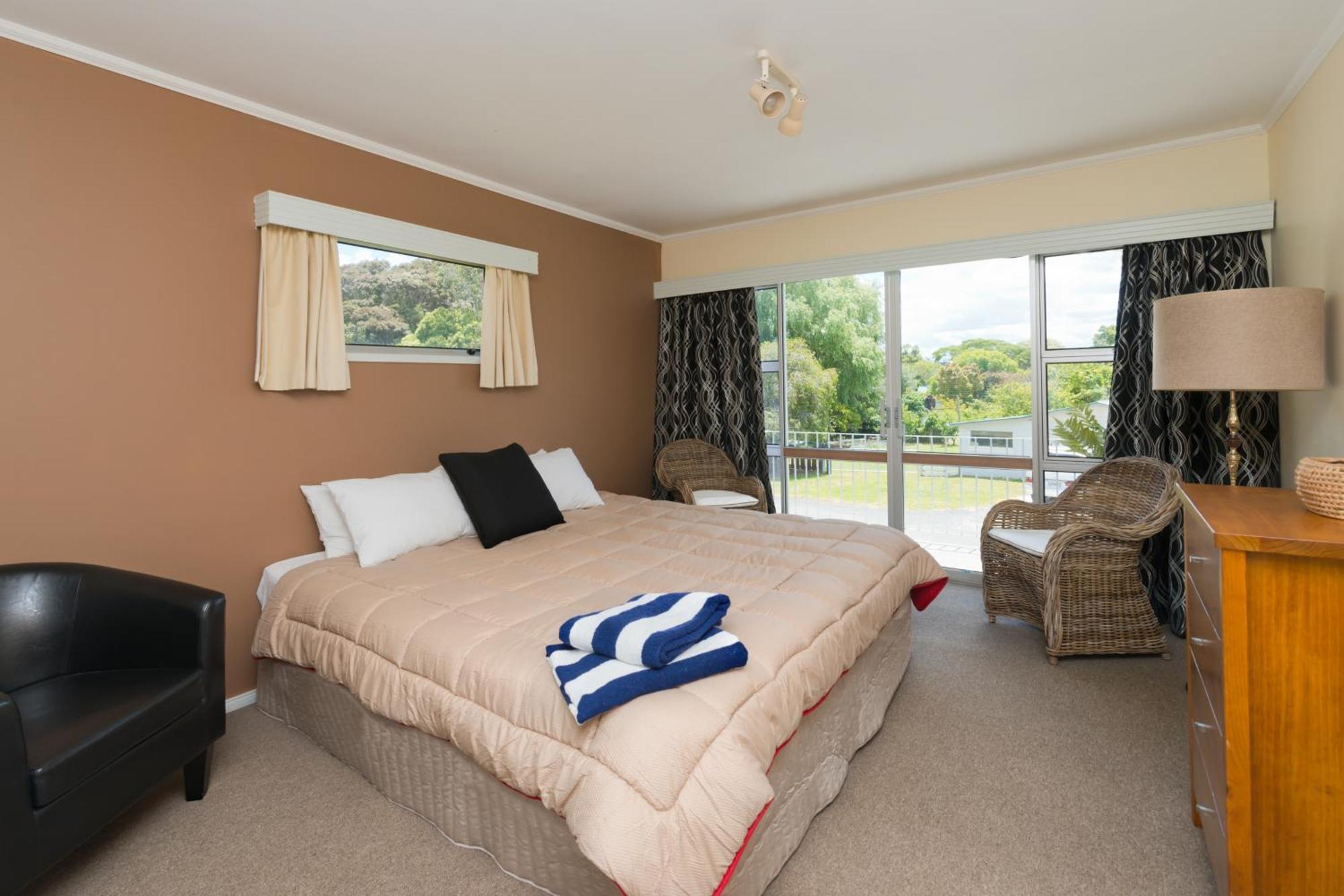 Waitangi Beach House Экстерьер фото