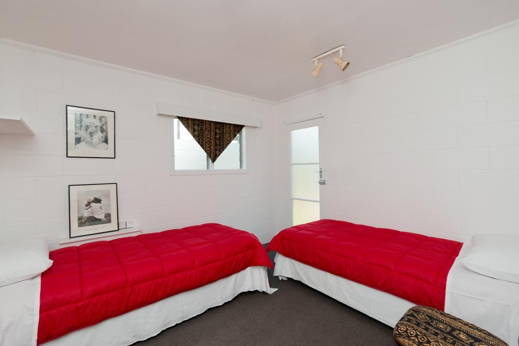 Waitangi Beach House Номер фото